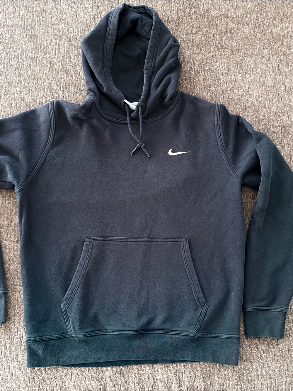 Black Nike pullover, hoodie, sweatshirt, size medium
